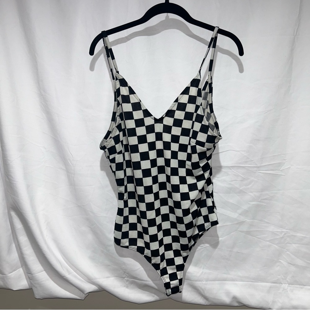 Charlotte Russe Bodysuit Snap Checkered Tank Top Sleeveless V Neck Black White L